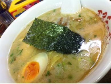 東京とんこつ王子ラーメン