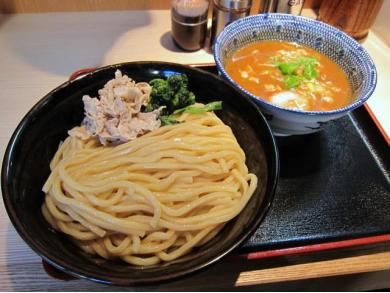 らー麺土俵　鶴嶺峰