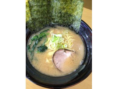 横浜ラーメン　味王　阪東橋店