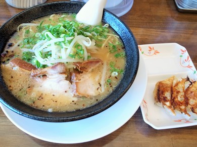 麺屋二郎　逗子店