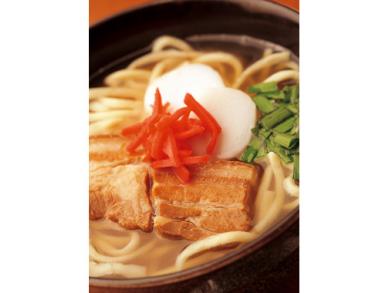 沖縄料理研究所くまっこラーメン