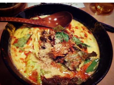 四川担々麺荘　彩たまや