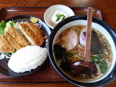 お食事処 鹿の川