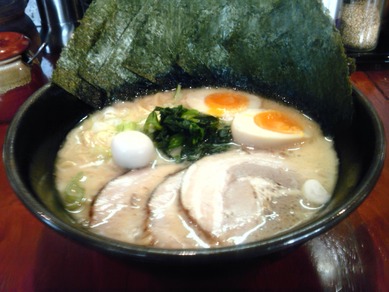 濃厚とんこつラーメン　吟とん