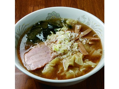 みそラーメンの峰