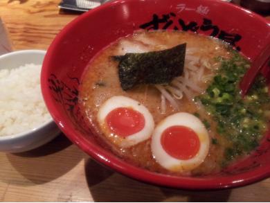 ラー麺ずんどう屋　大阪本店