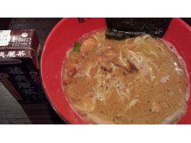 麺屋彩々　なんば店