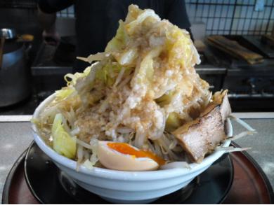 ニンニク入れまっか？　ラーメンは人生だ。