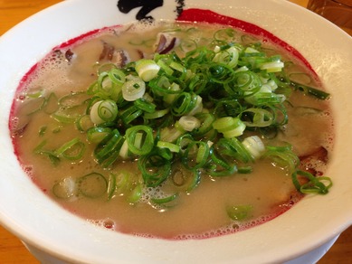 濃厚煮干とんこつラーメン　寝屋川　石田てっぺい