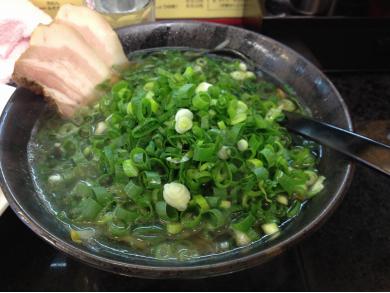 ねぎラーメン　中華料理　馴染味