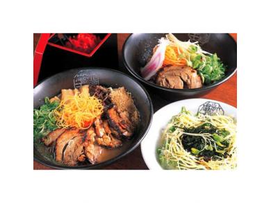 九州らーめん亀王　名谷店