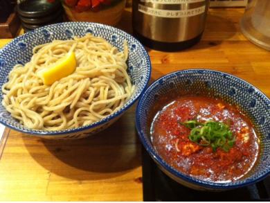 必死のパッチ製麺所