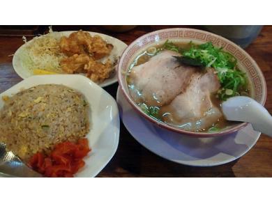 おいしいらーめん八角　小野店