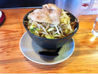 男のラーメン　神戸ちぇりー亭　三田本店