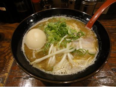 博多ラーメン　みちまる