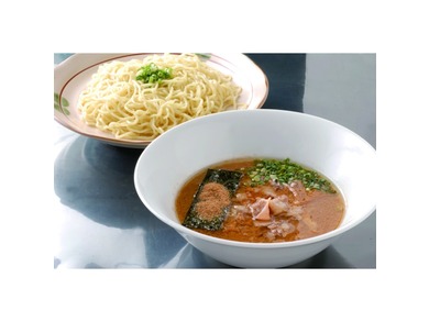 烏骨鶏ラーメン　龍