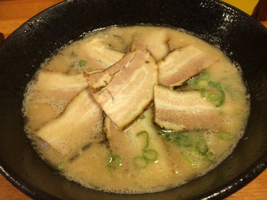 豚骨ラーメン　なかむら亭