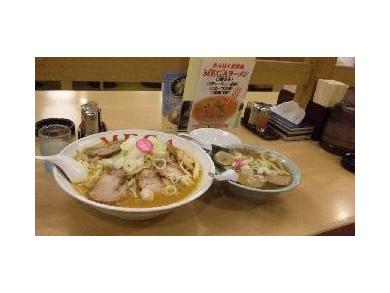 ラーメンさんぱち　前田店