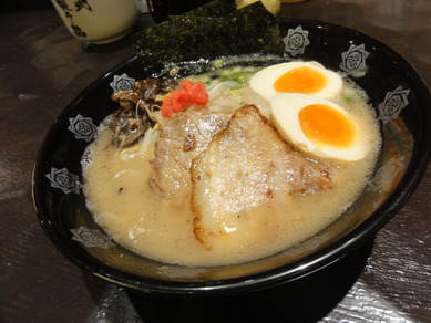 　とんこつらーめん俺式　純　（東京ラーメンストリート）