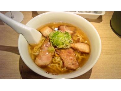喜多方ラーメン　坂内　新宿西口思い出横丁店