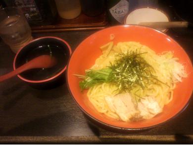 油そば総本店　だるまのめ　新宿東口アルタ裏店