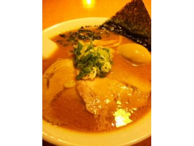 熟成ラーメン処　ちんとんけん