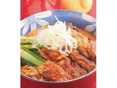 フカヒレと坦々麺　新宿　秀山