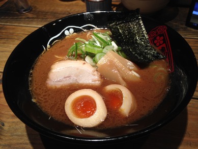 金澤濃厚中華そば　神仙　池袋店