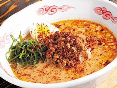 たんたん麺　日本橋　やまべぇ